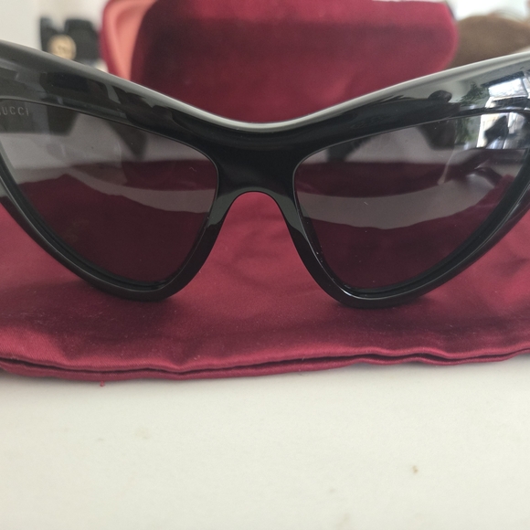 Gucci GG1294S 001 Black Cat-Eye Sunglasses
